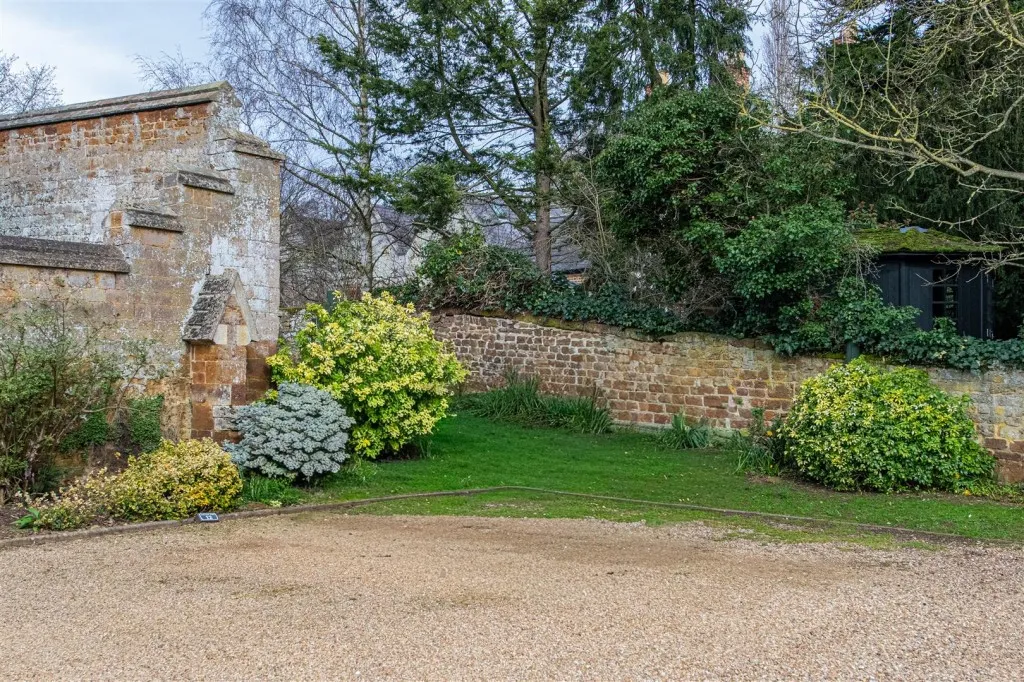 Finedon Hall, Finedon, photo 17