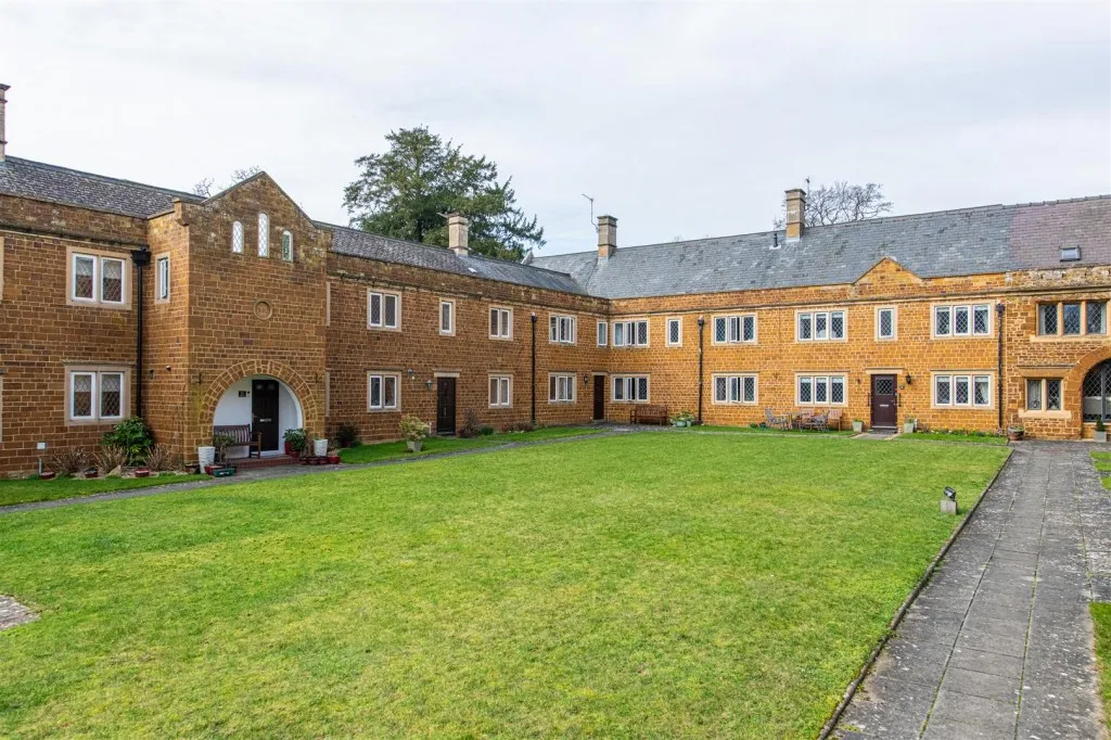 Finedon Hall, Finedon, photo 15