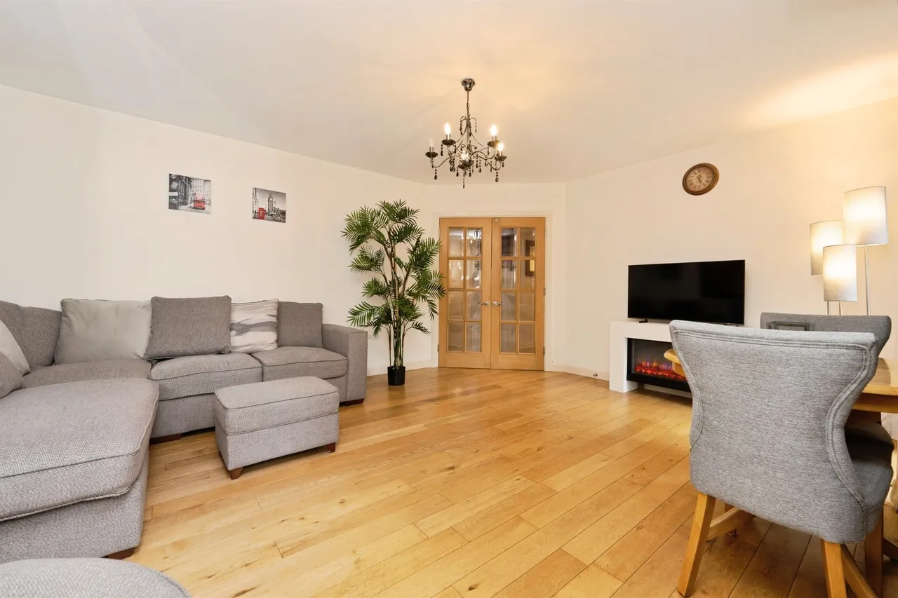 Modena Mews, Watford, photo 7