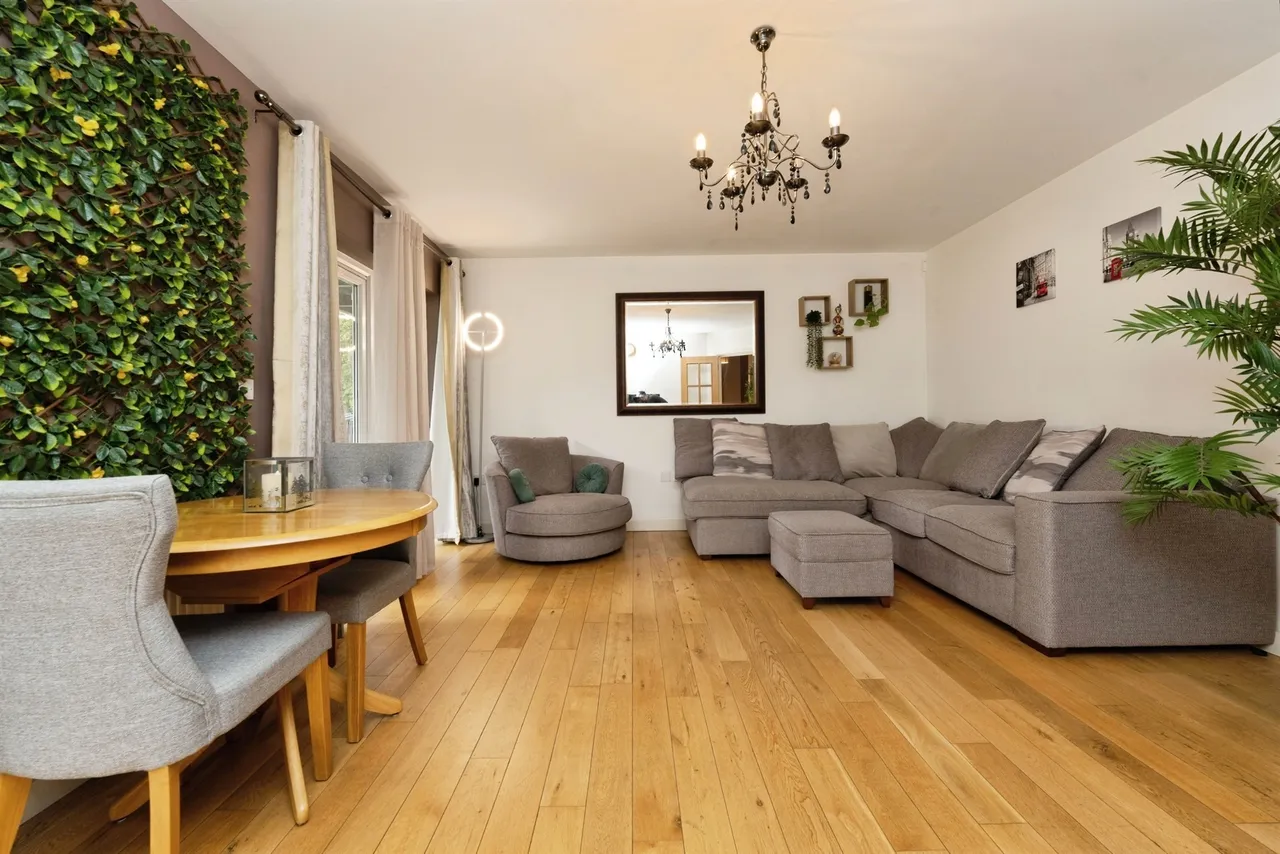 Modena Mews, Watford, photo 5
