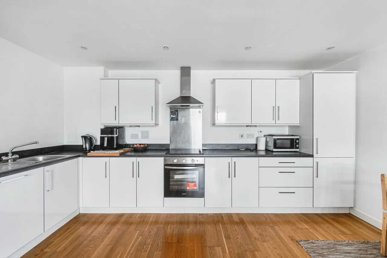 Burgoyne House, Brentford, TW8 0GB, photo 5