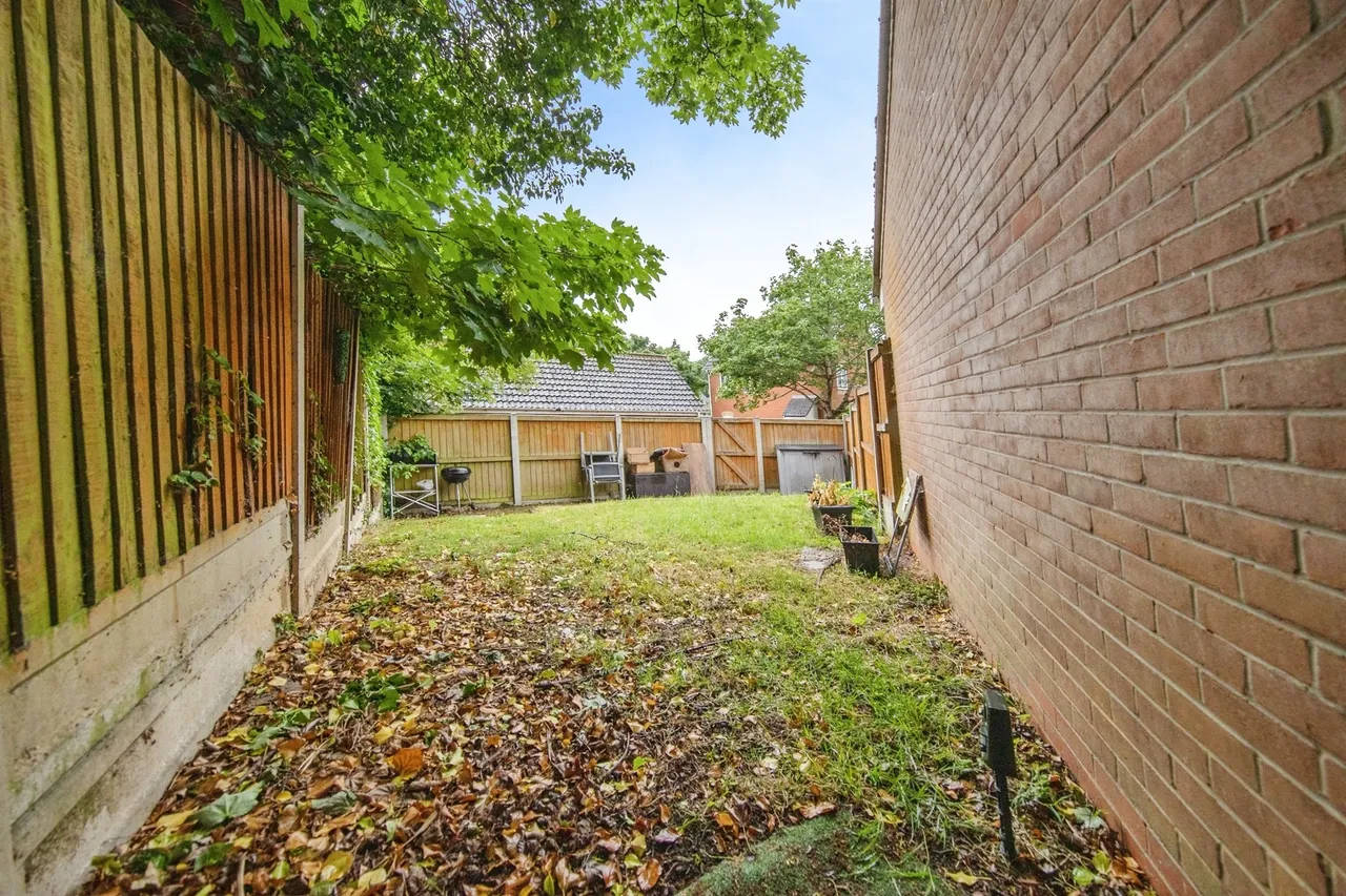 Harwich Road, Colchester, CO4, photo 14