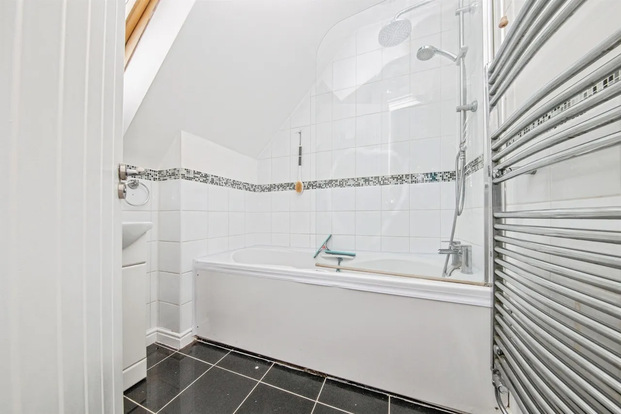 Harwich Road, Colchester, CO4, photo 10