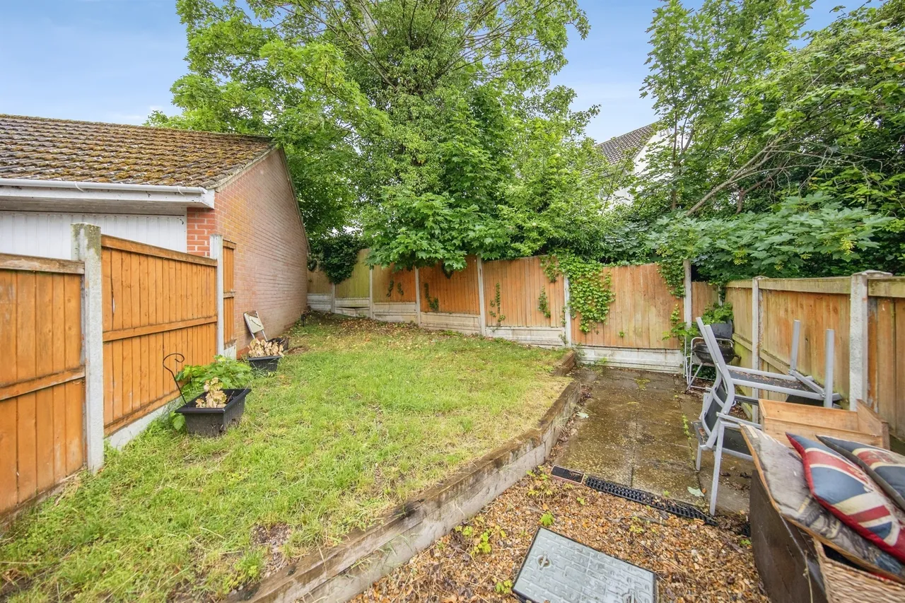 Harwich Road, Colchester, CO4, photo 16