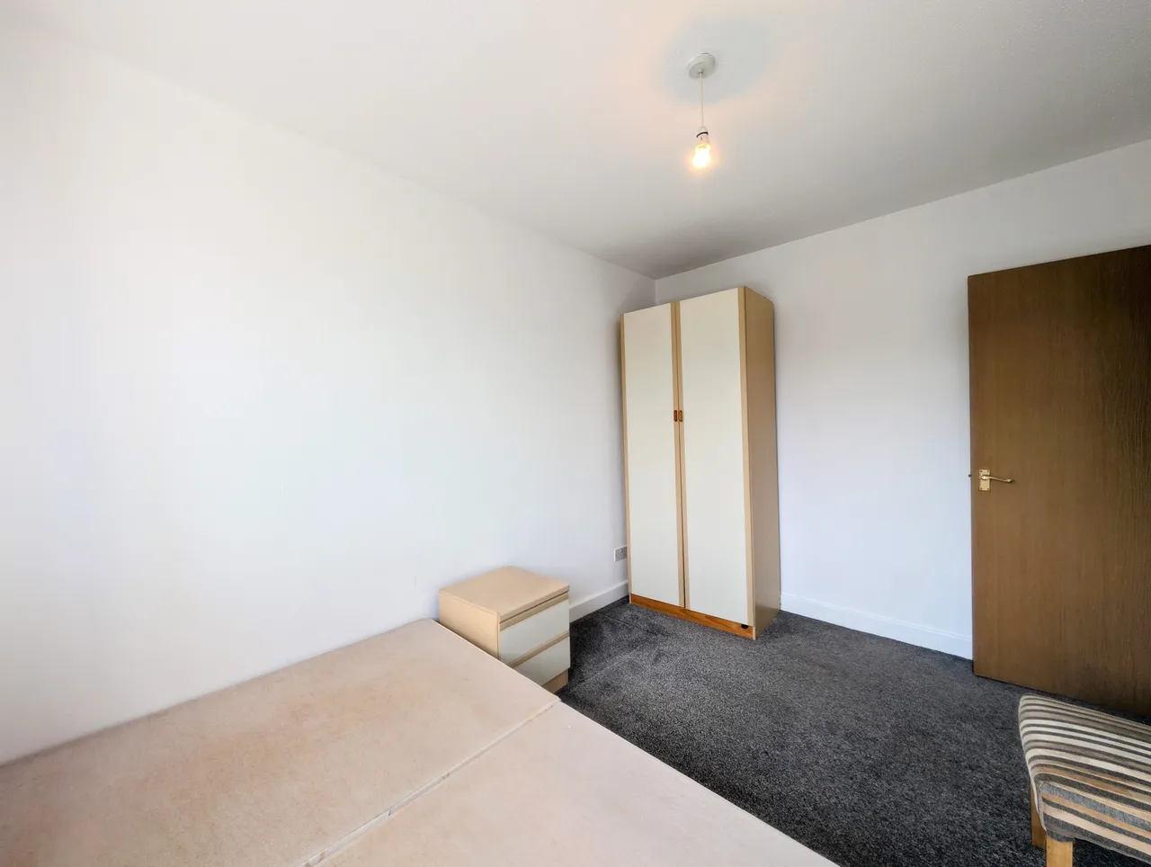 Redmires Court, Salford M5, photo 9