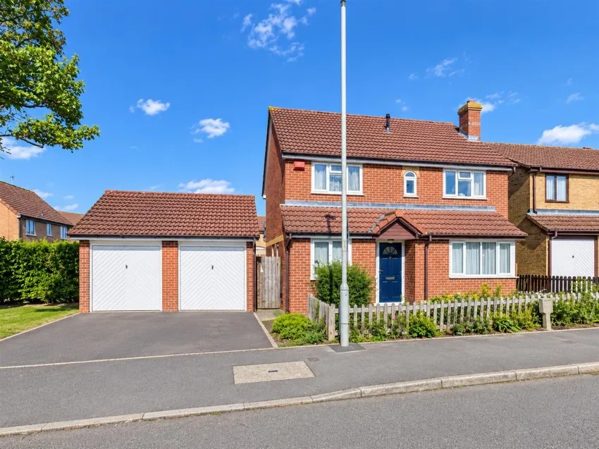 4 bed house for sale, Honeysuckle Drive, Abbeymead