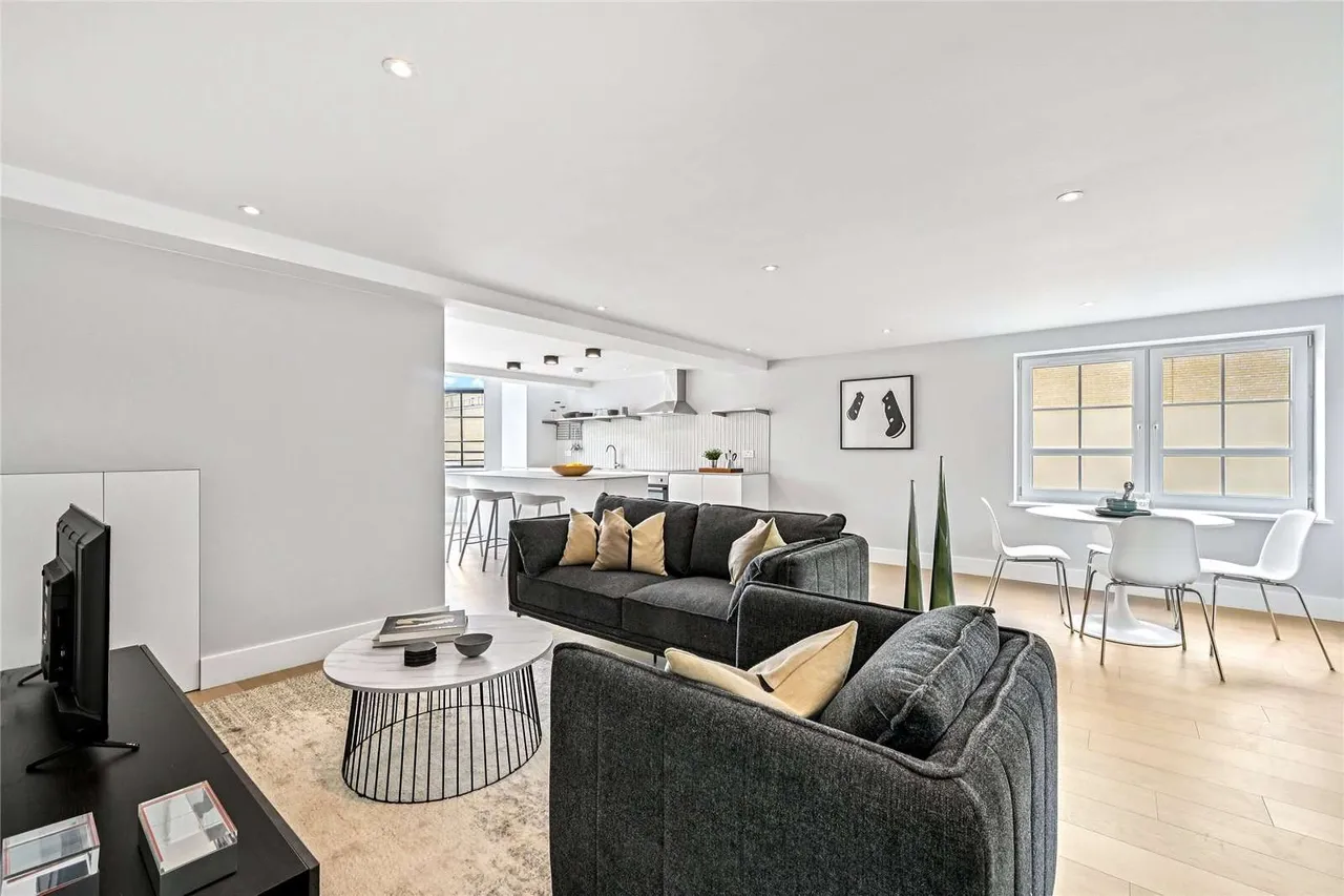 Caxton Gate, 32 Caxton Road, London, W12 8JS, photo 4