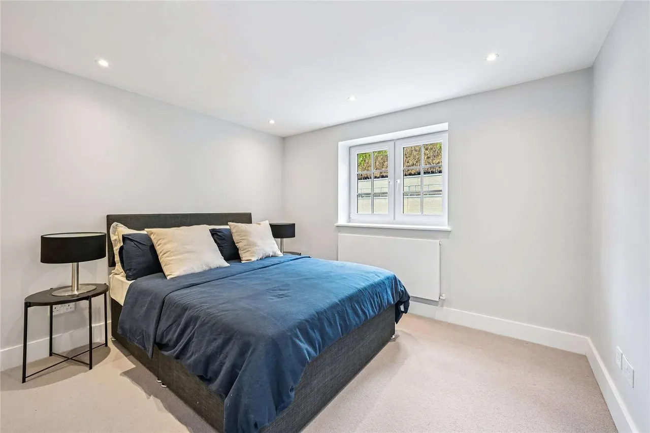 Caxton Gate, 32 Caxton Road, London, W12 8JS, photo 11