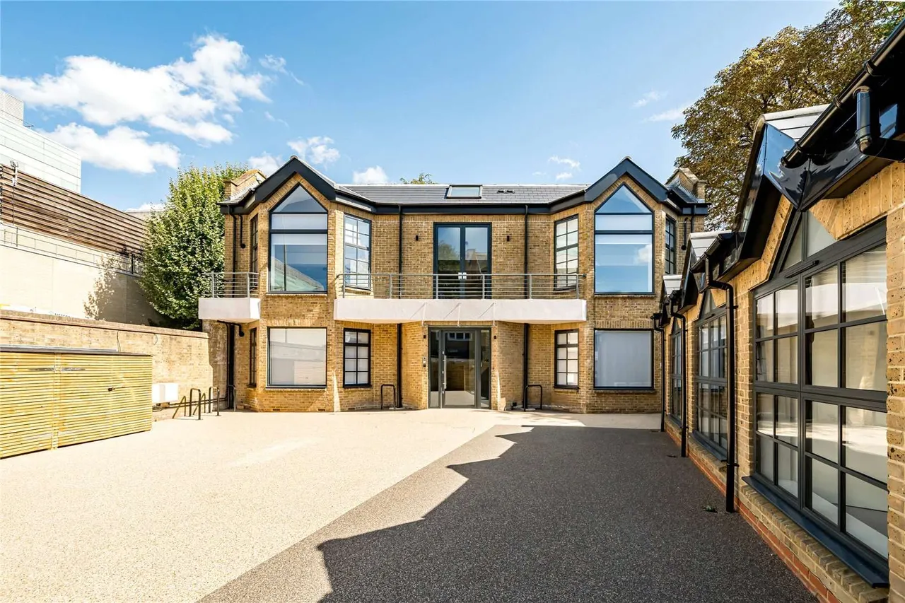 Caxton Gate, 32 Caxton Road, London, W12 8JS, photo 2