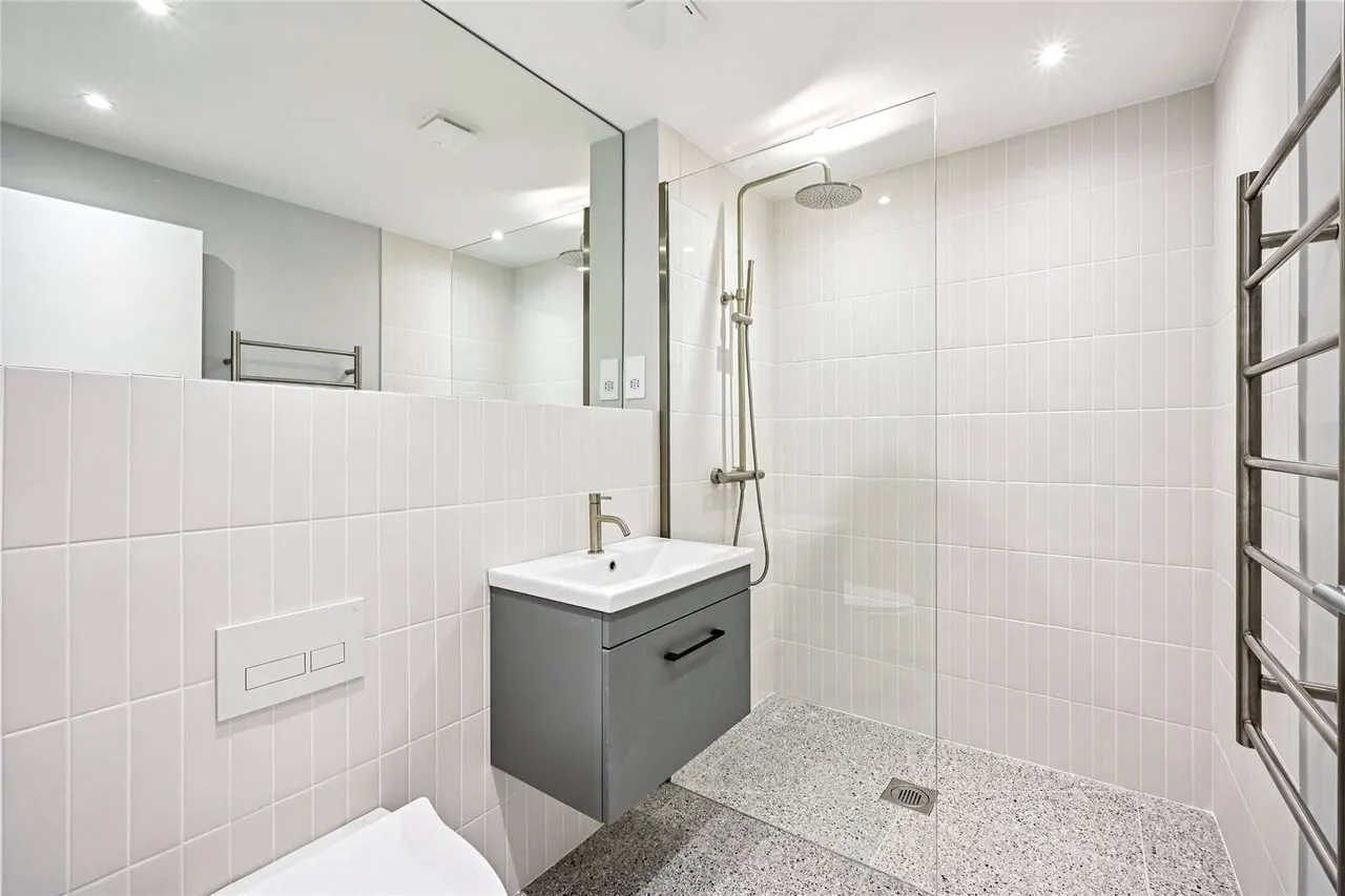 Caxton Gate, 32 Caxton Road, London, W12 8JS, photo 10