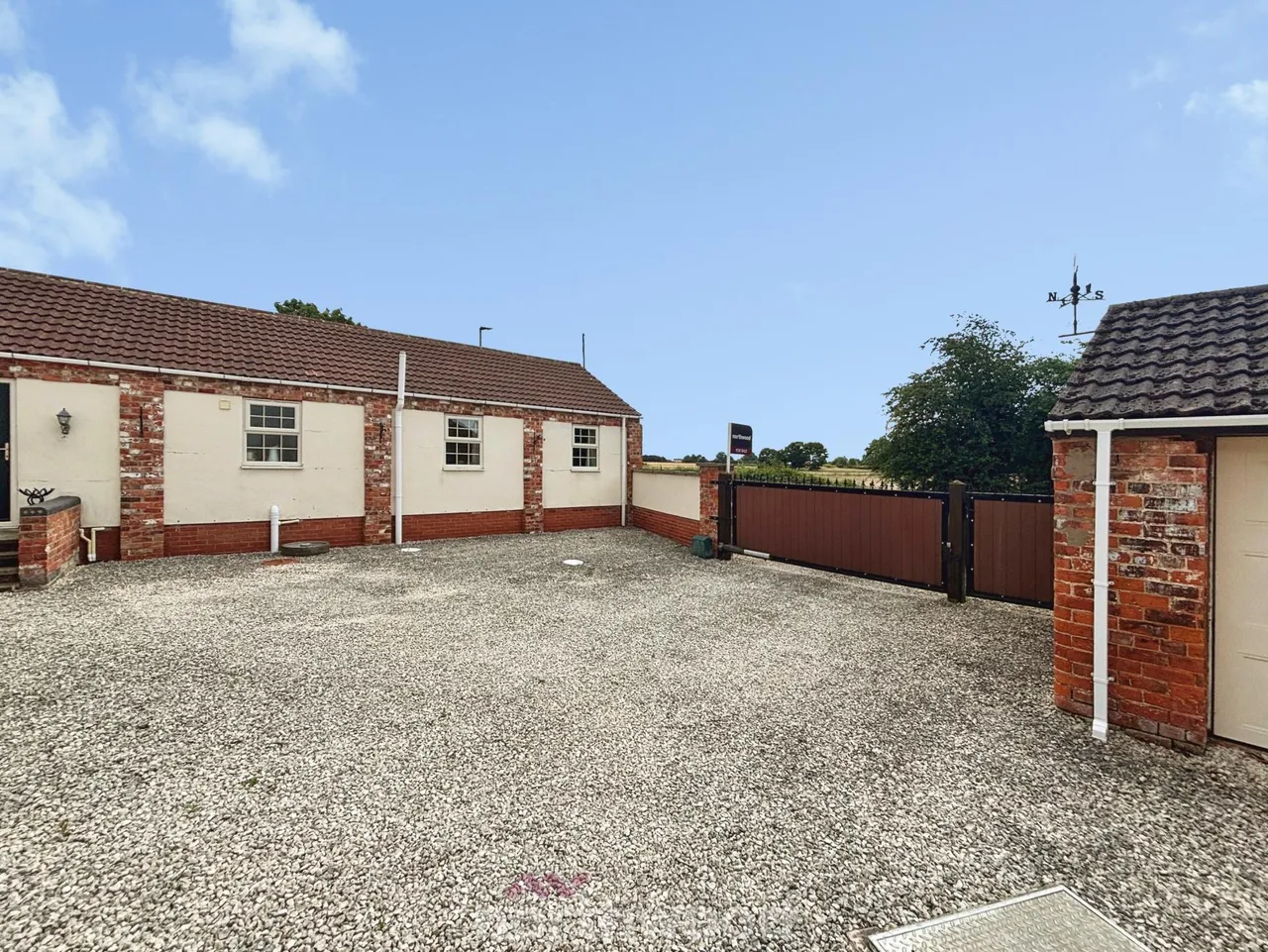 Mosscroft Lane, Hatfield Woodhouse, DN7, photo 31
