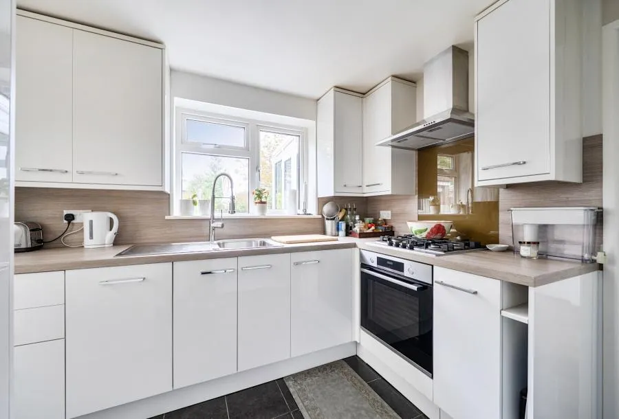 Benhams Drive, Horley, RH6, photo 5