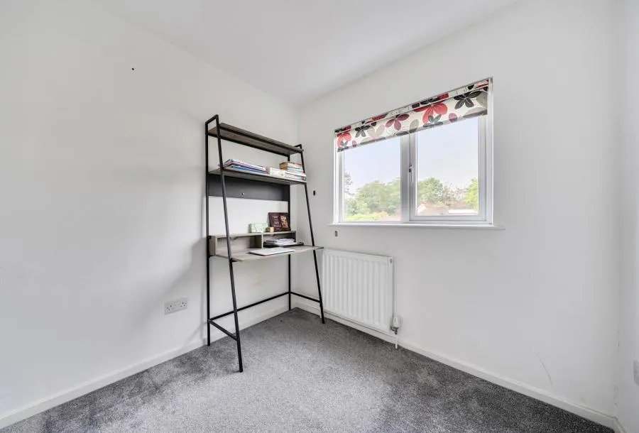 Benhams Drive, Horley, RH6, photo 17