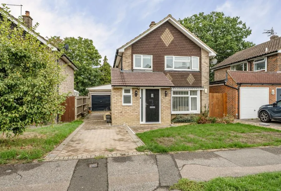 Benhams Drive, Horley, RH6, photo 12