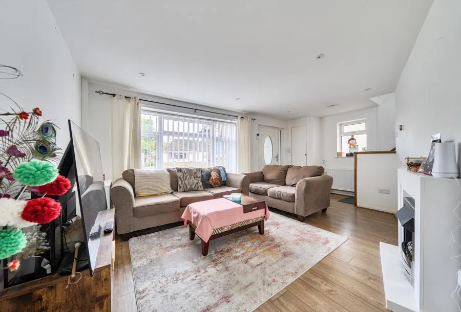 Benhams Drive, Horley, RH6, photo 8