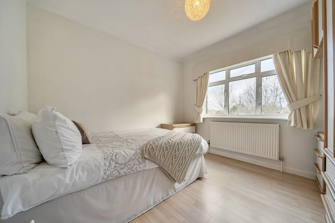 Brooklands Avenue, DA15, photo 11