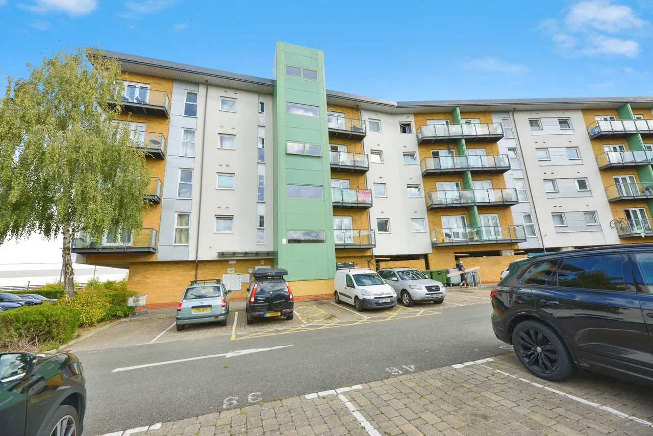 Parkhouse Court, Hatfield, AL10, photo 17