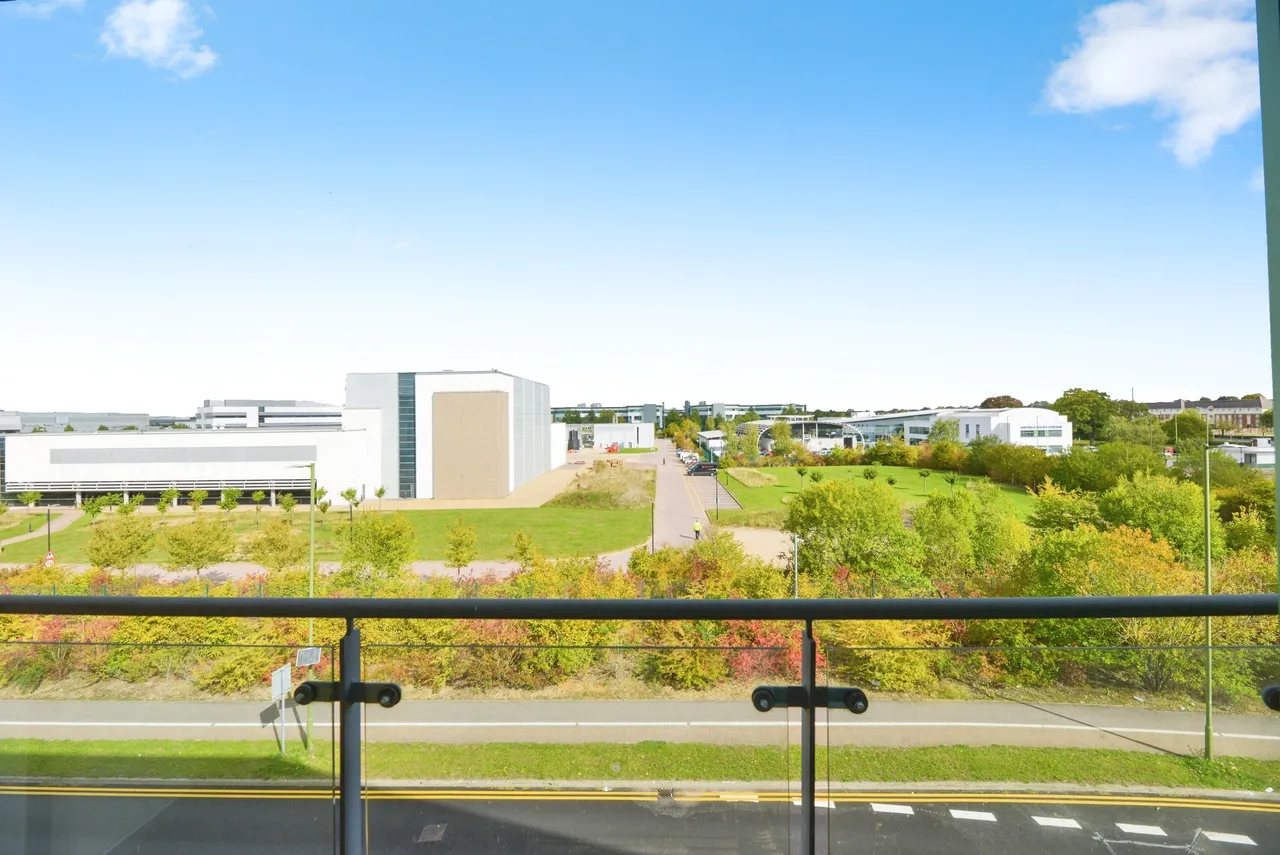 2 bed flat for sale, Parkhouse Court, Hatfield, AL10