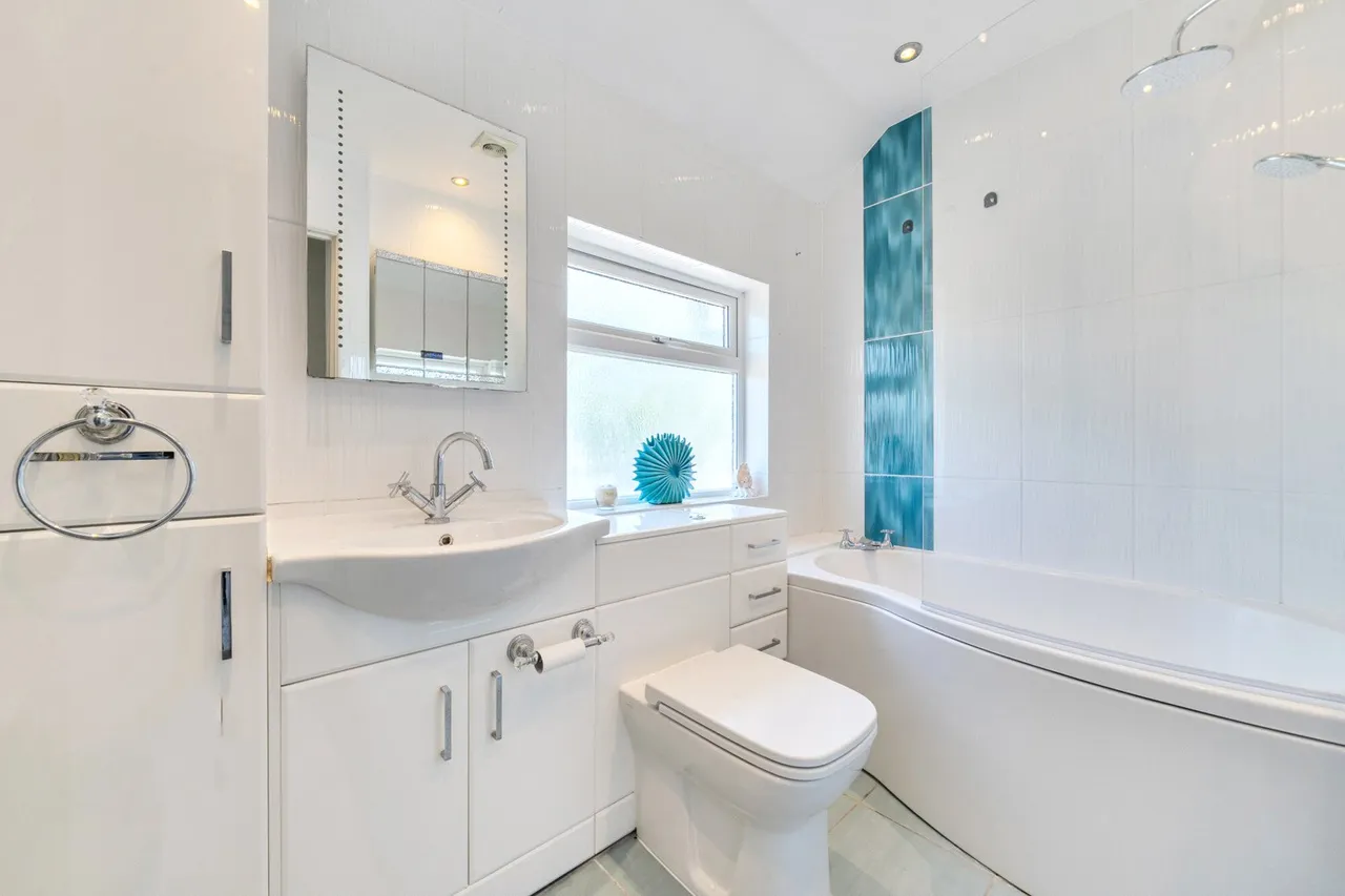 Muirfield Close, Watford Fees Apply, WD19, photo 8