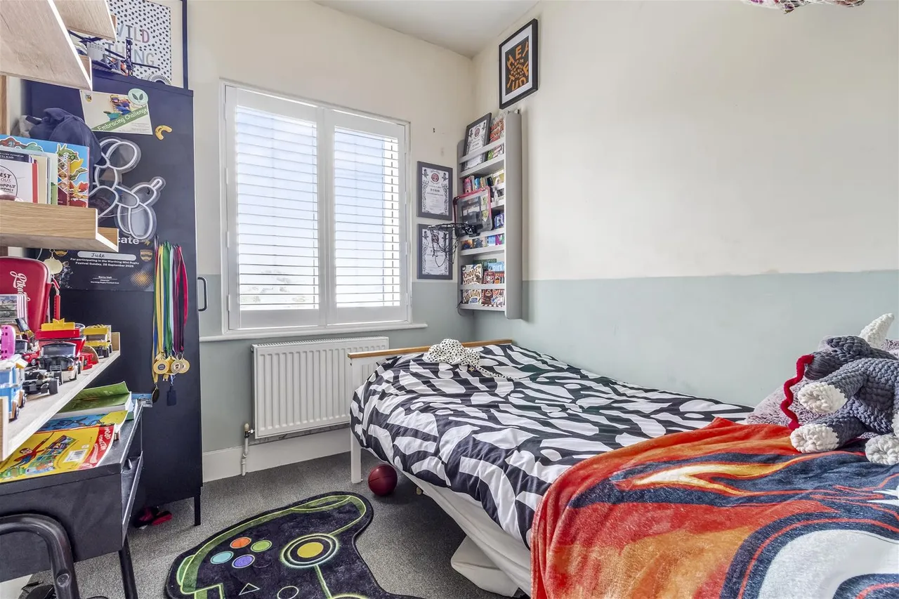 Broomfield Avenue, Worthing, photo 14