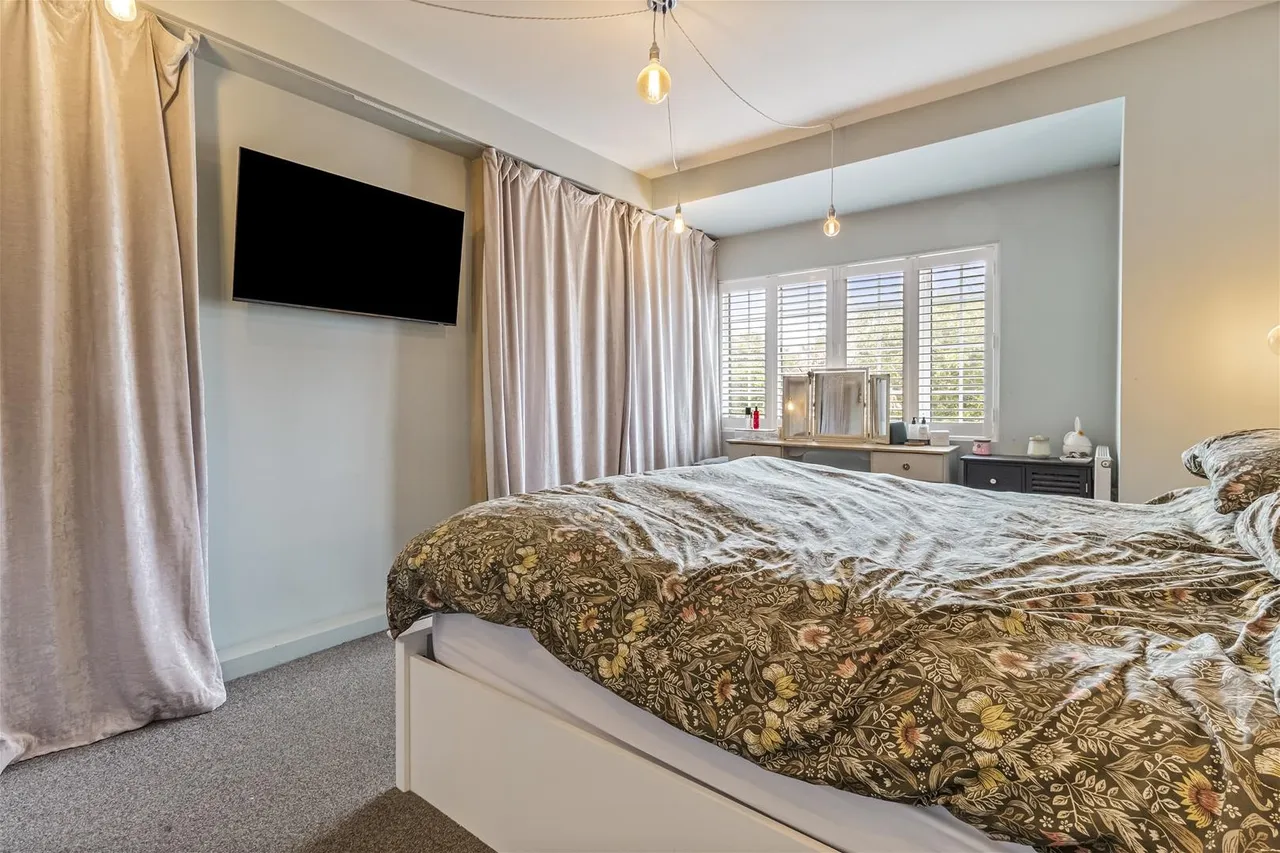 Broomfield Avenue, Worthing, photo 12