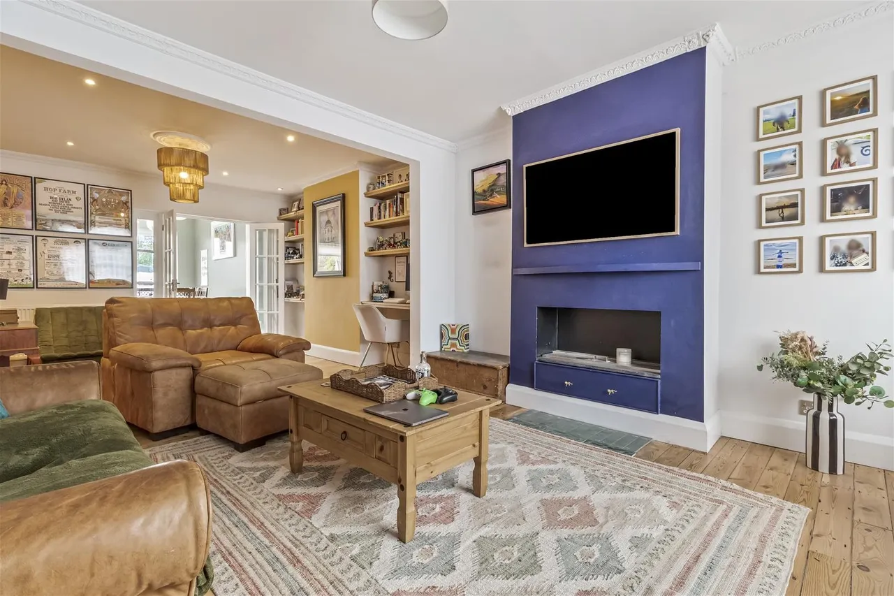 Broomfield Avenue, Worthing, photo 6