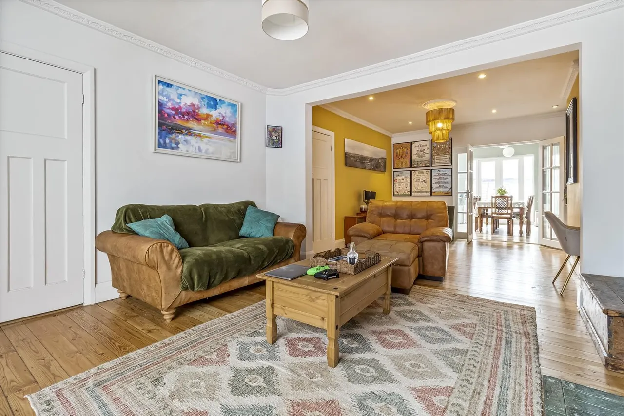 Broomfield Avenue, Worthing, photo 7
