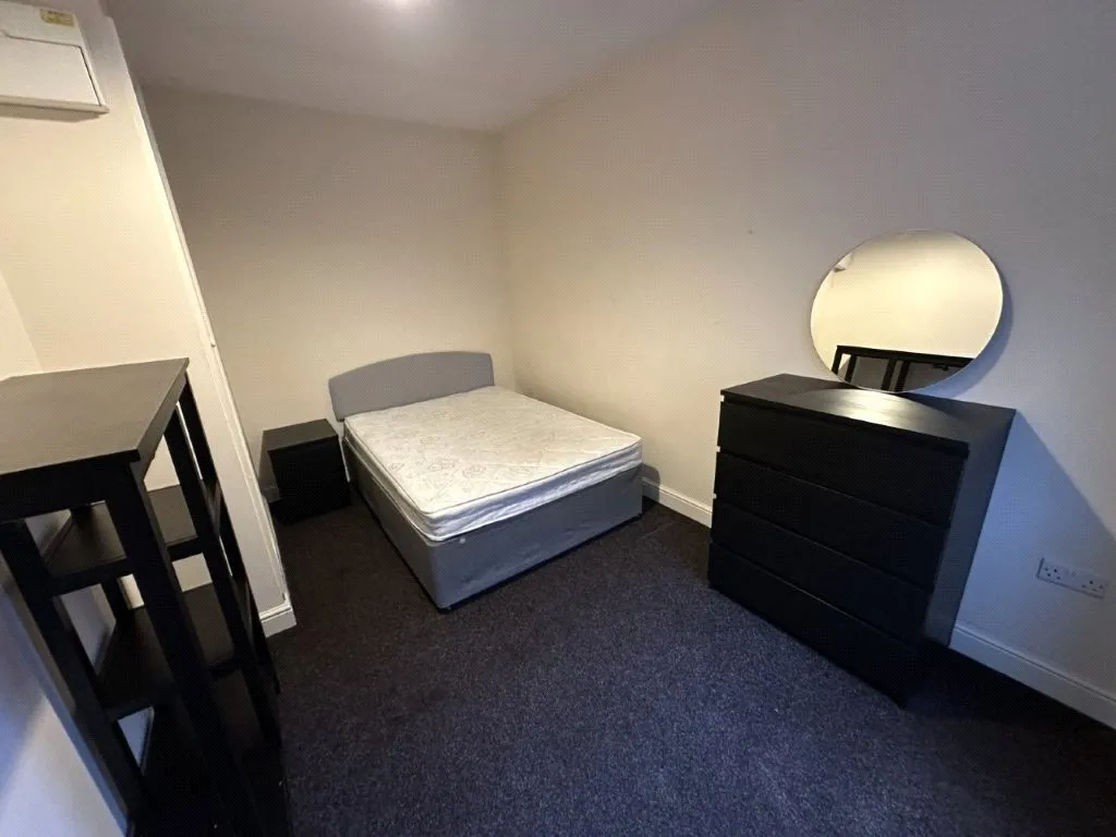 Borough Road, Middlesbrough, North Yorkshire, TS1, photo 6