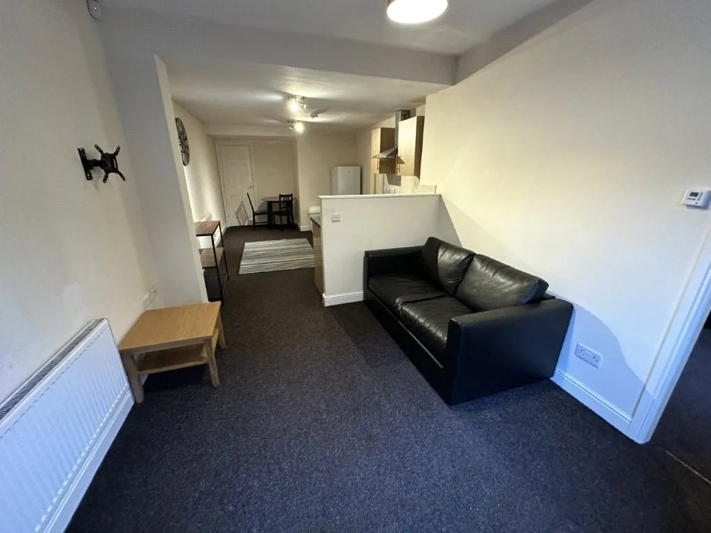Borough Road, Middlesbrough, North Yorkshire, TS1, photo 13