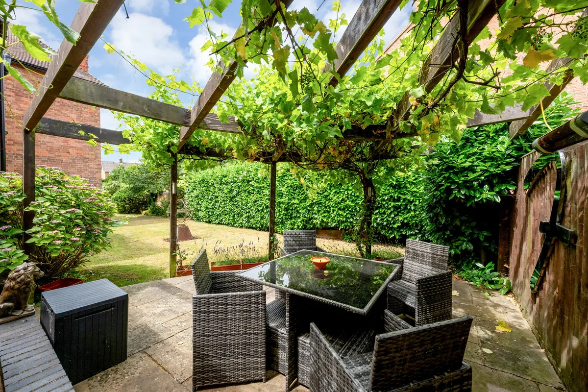 Main Street, Gunthorpe, NG14, photo 17