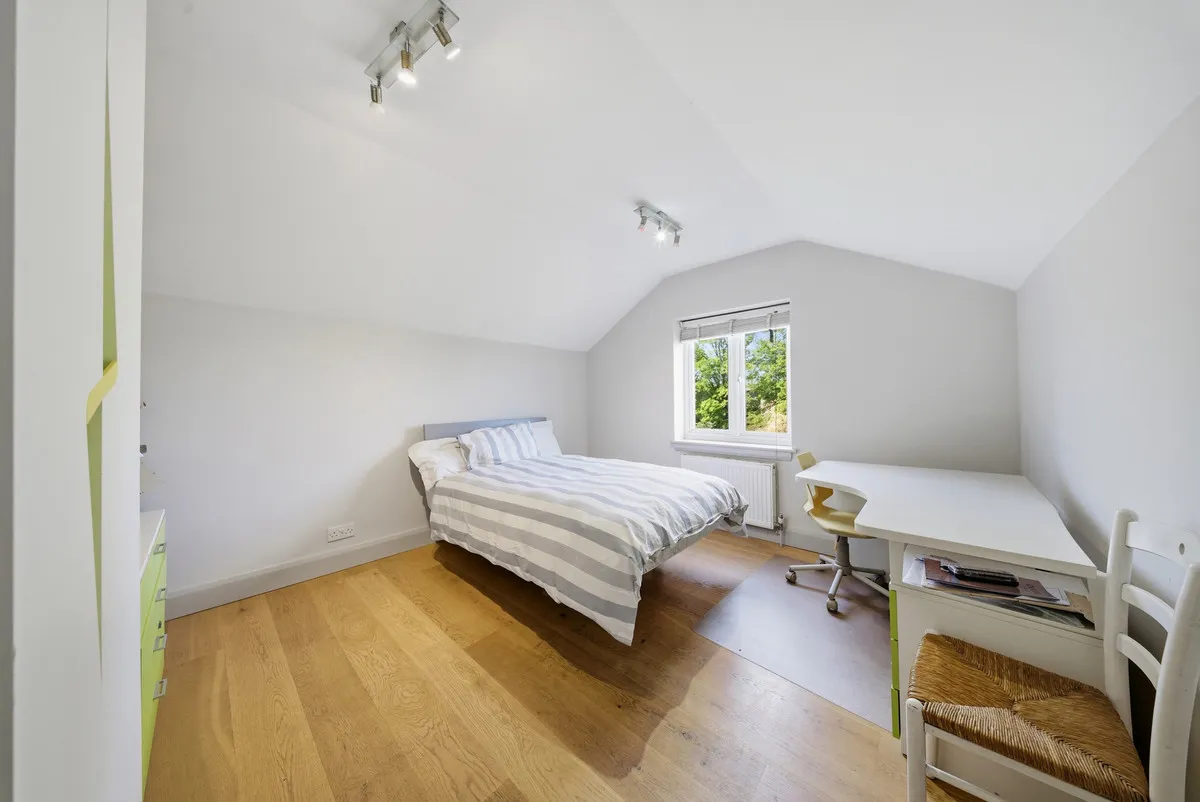 Coombe Lane, West Wimbledon, SW20, photo 11