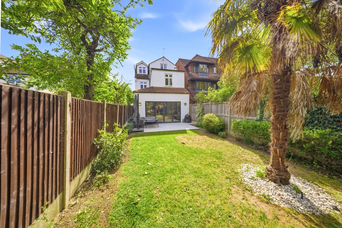 Coombe Lane, West Wimbledon, SW20, photo 19