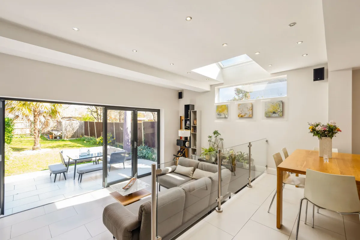 Coombe Lane, West Wimbledon, SW20, photo 5
