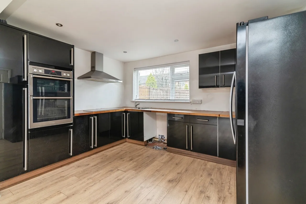 Avebury Close, Nottingham, Nottinghamshire, NG11, photo 2