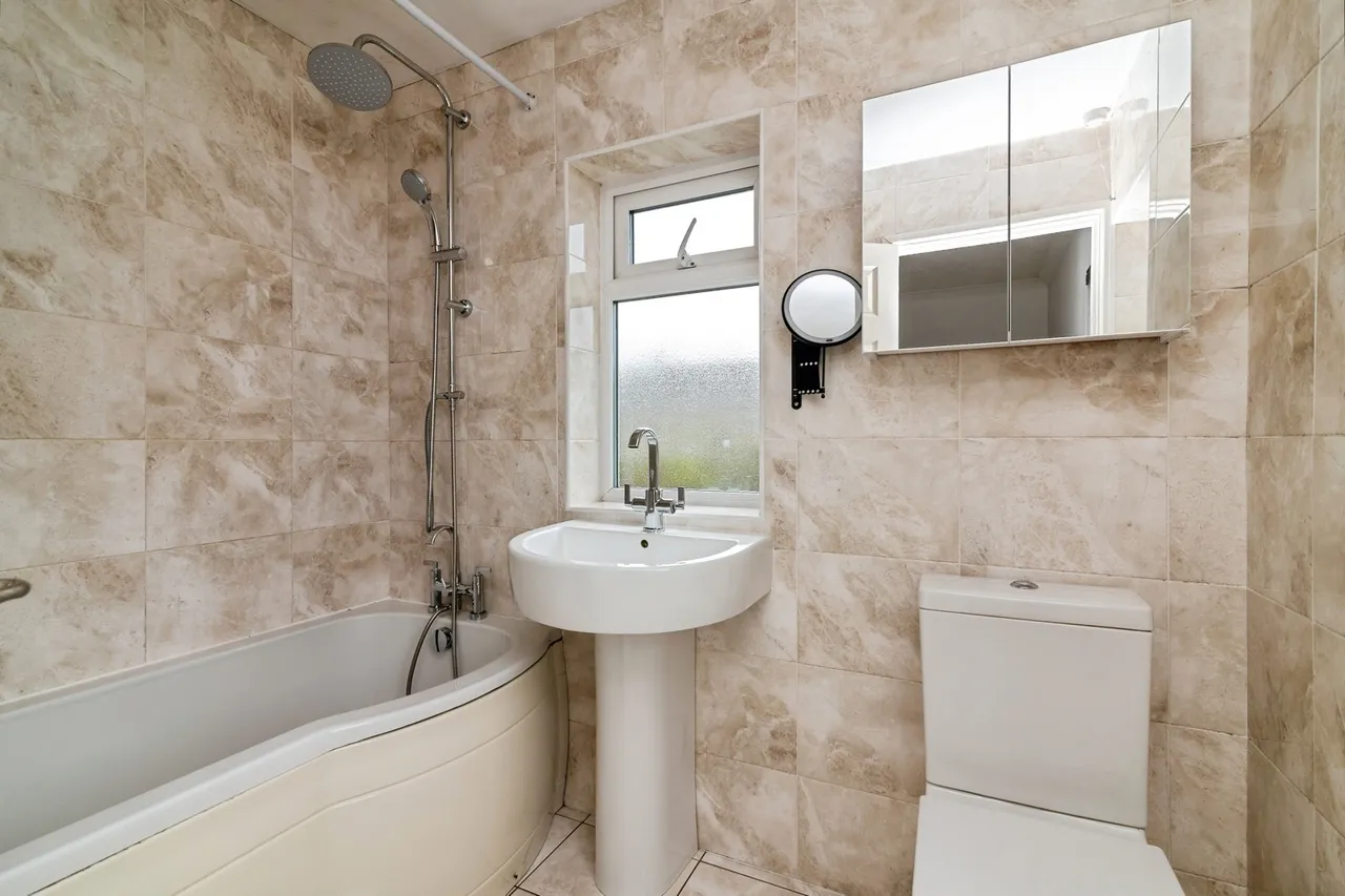 Avebury Close, Nottingham, Nottinghamshire, NG11, photo 11