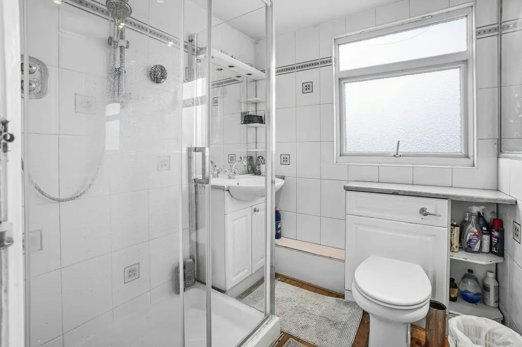 Wadham Avenue, London, E17, photo 15