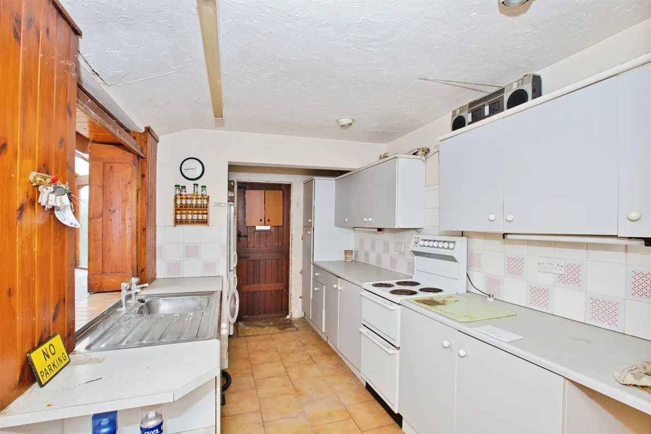 East Street, Crewkerne, TA18, photo 4