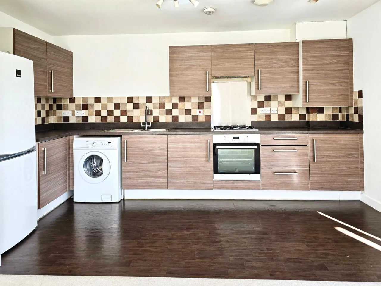 St. Catherine Road, Basingstoke, RG24, photo 3