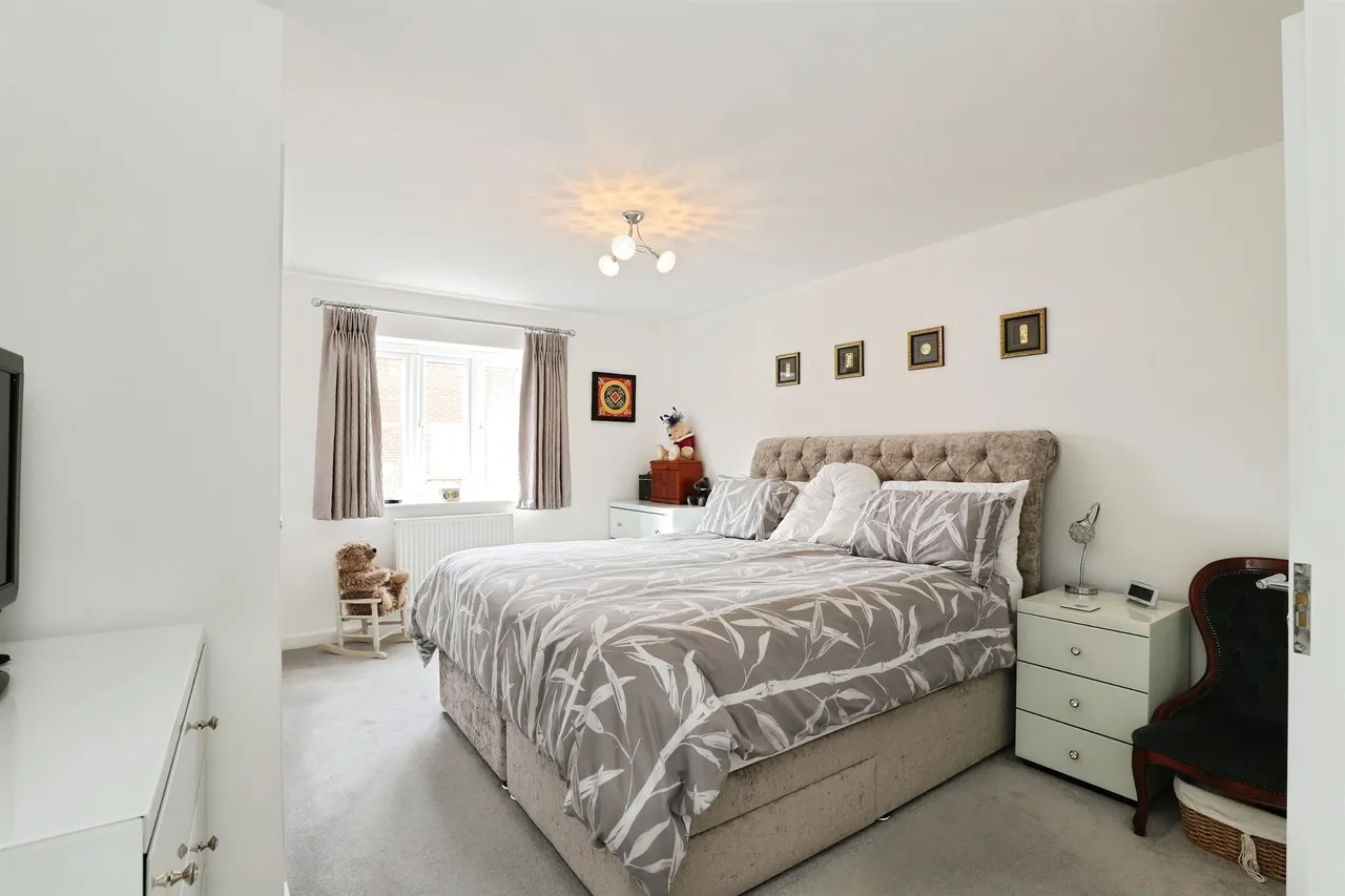 Solent Drive, Spalding, photo 9