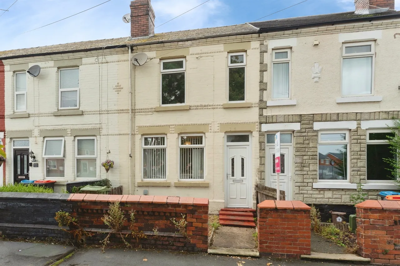 2 bed house for sale — Crescent Road, Ellesmere Port