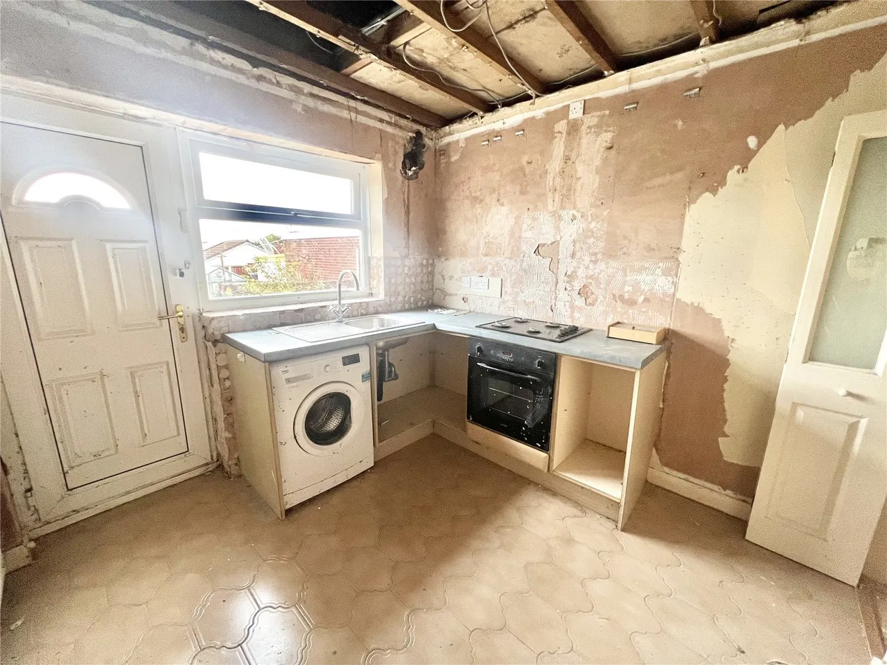 Coltishall Avenue, Bramley, S66, photo 8