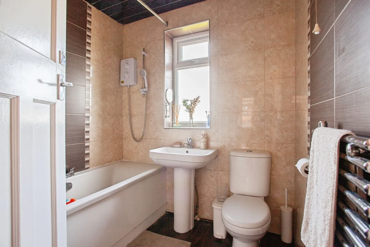 Vernon Road, Broom, S60, photo 16