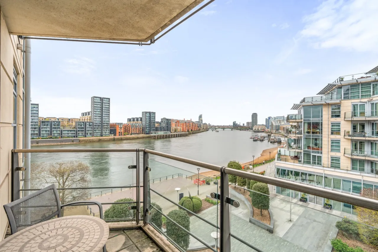 Commodore House, Battersea Reach, photo 10