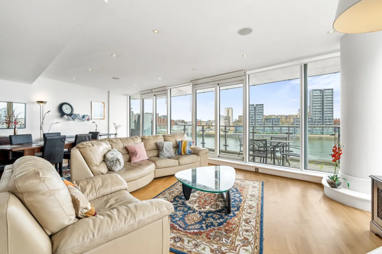 Commodore House, Battersea Reach, photo 6