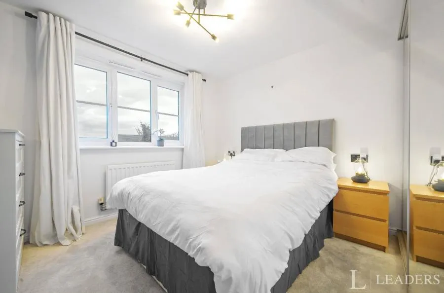 Manhattan Gardens, Great Sankey, WA5, photo 14