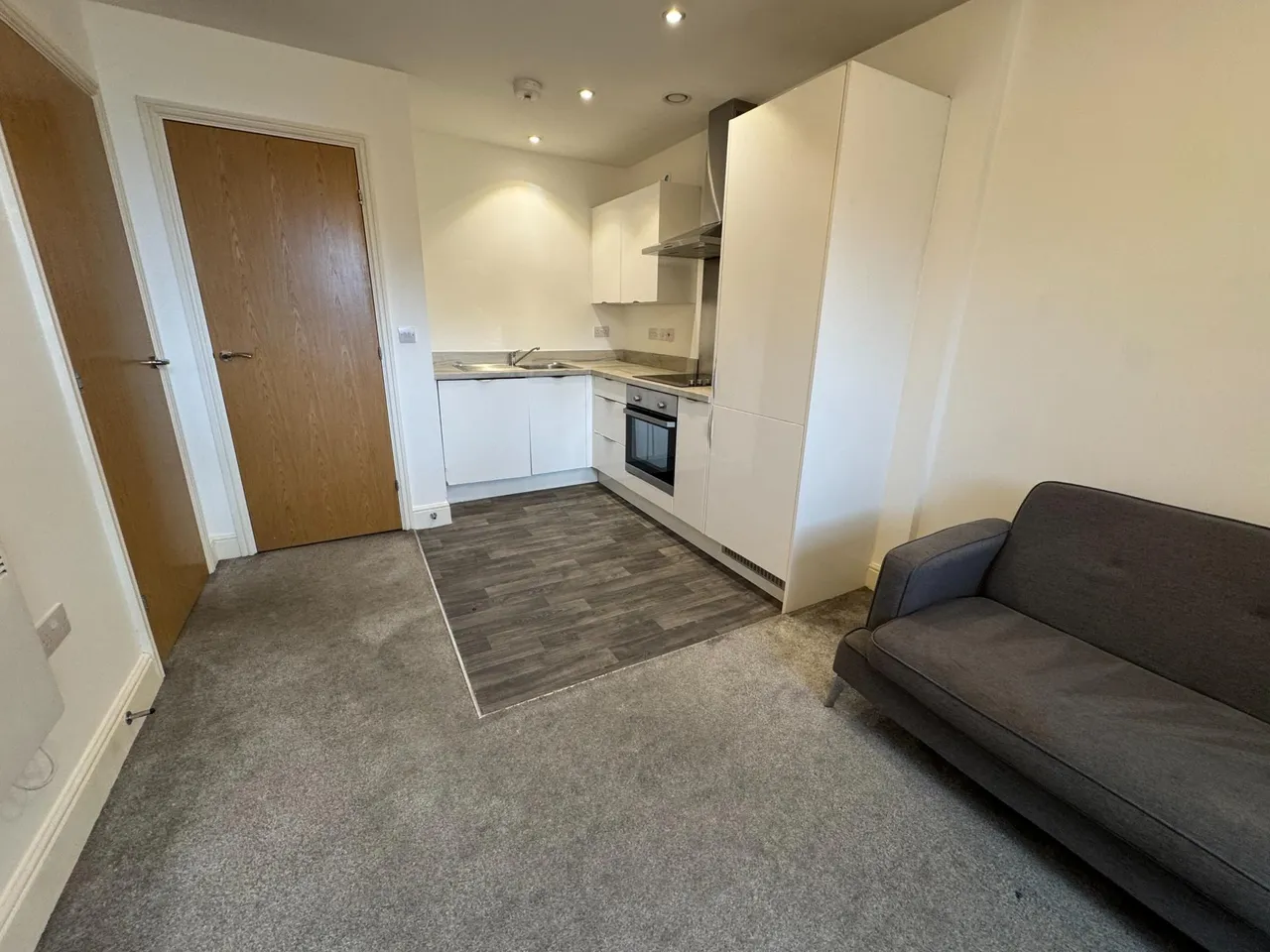19 Fleming Way, Town Centre, Swindon, SN1, photo 3
