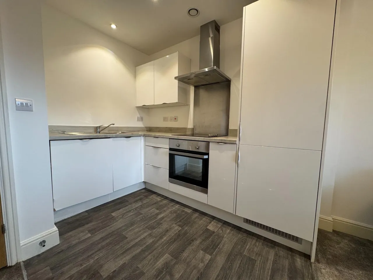 19 Fleming Way, Town Centre, Swindon, SN1, photo 2
