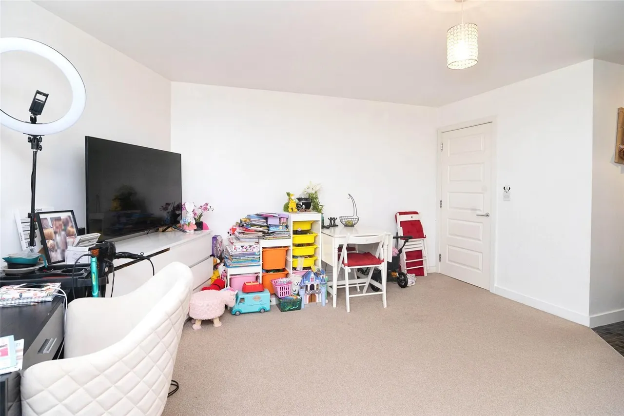Albany Heights, Hogg Lane, Grays, Essex, RM17, photo 13
