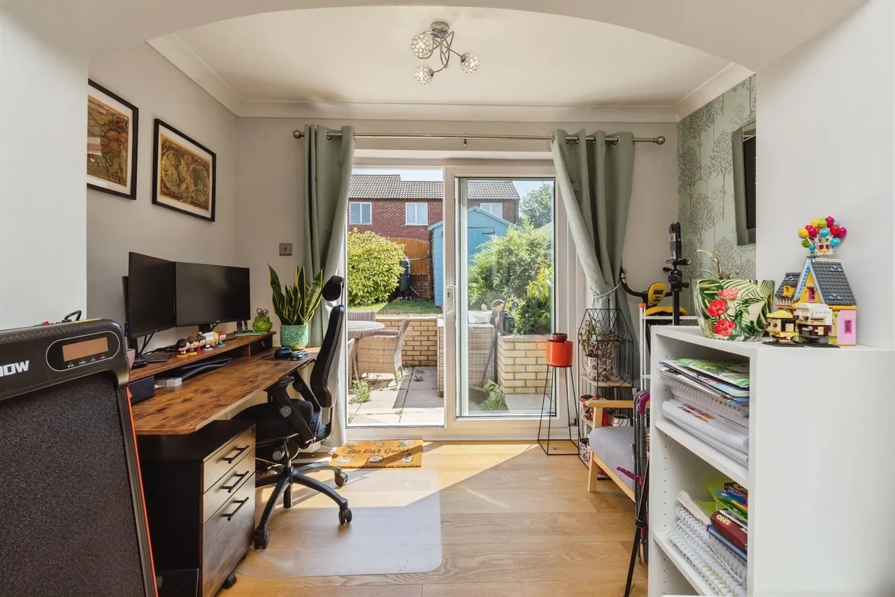 Chevening Close, Stoke Gifford, Bristol, photo 6