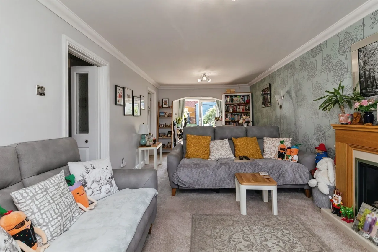 Chevening Close, Stoke Gifford, Bristol, photo 3